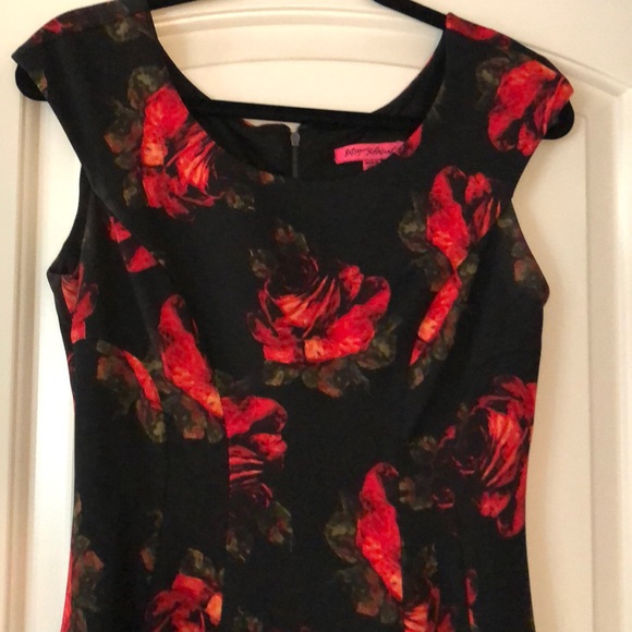 Dress - Picture 3 of 7